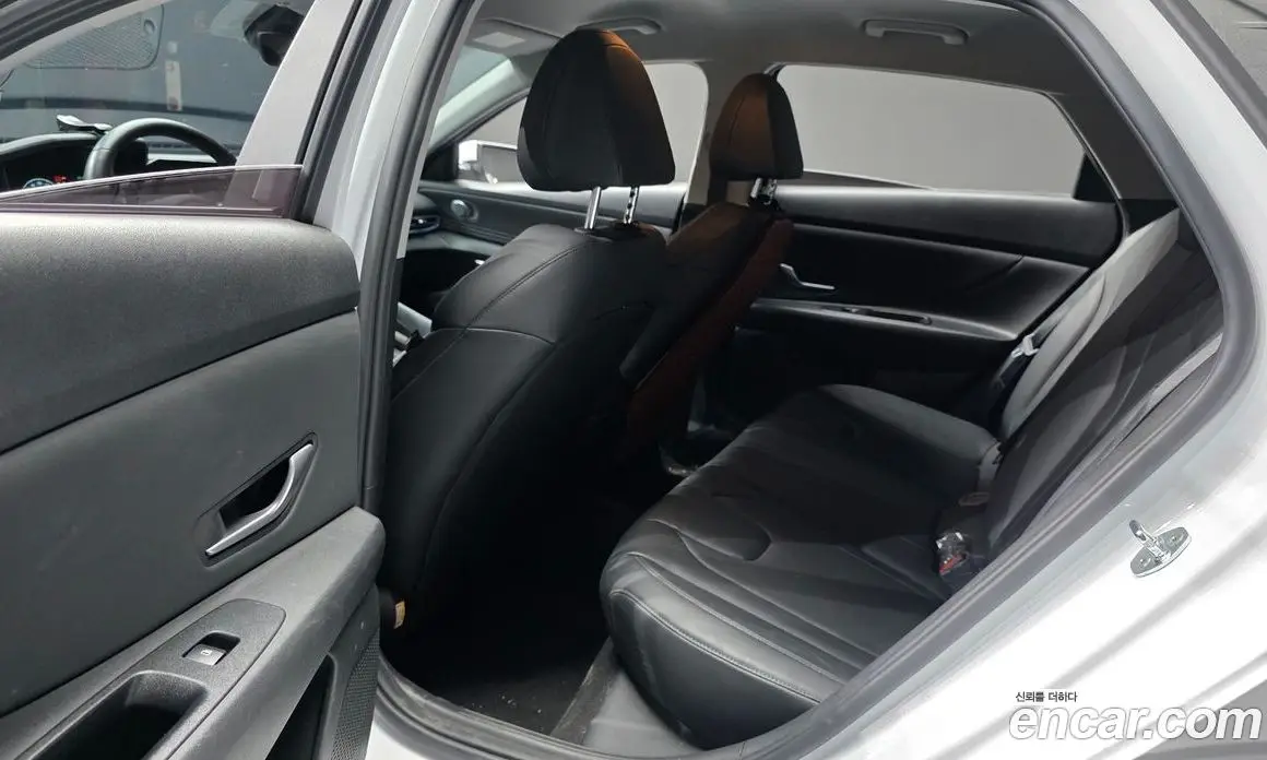 Hyundai Avante 2020 1.6 автомат (гидро), фото 12