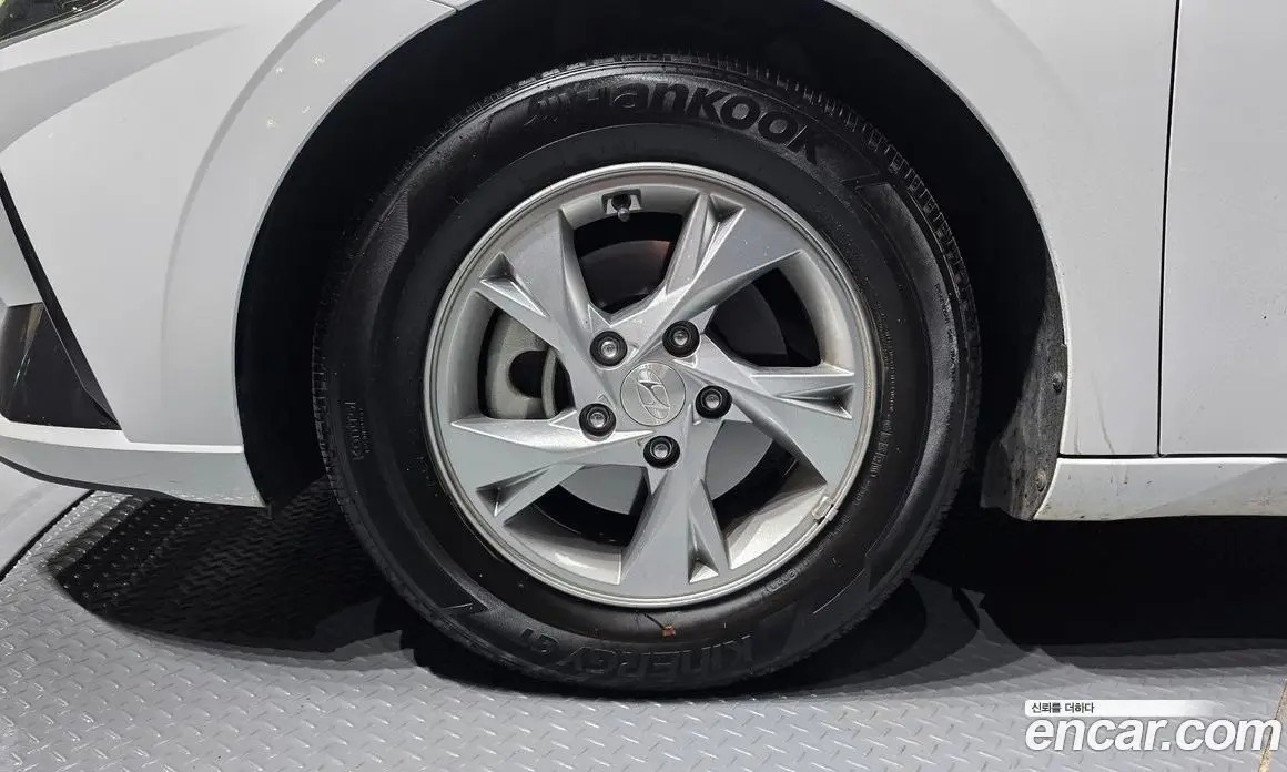 Hyundai Avante 2020 1.6 автомат (гидро), фото 5
