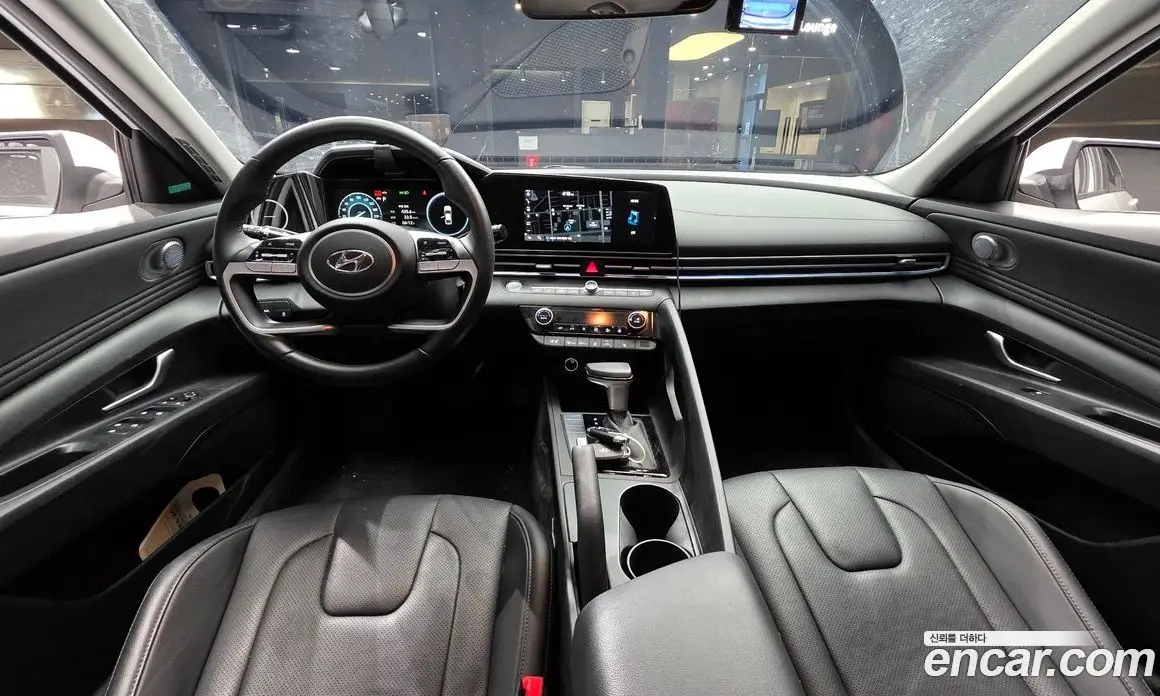 Hyundai Avante 2020 1.6 автомат (гидро), фото 7