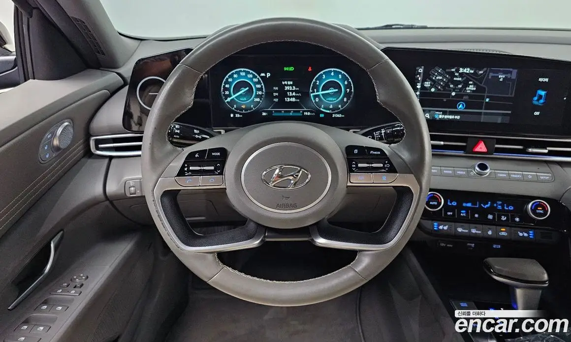 Hyundai Avante 2023 1.6 автомат (гидро), фото 19
