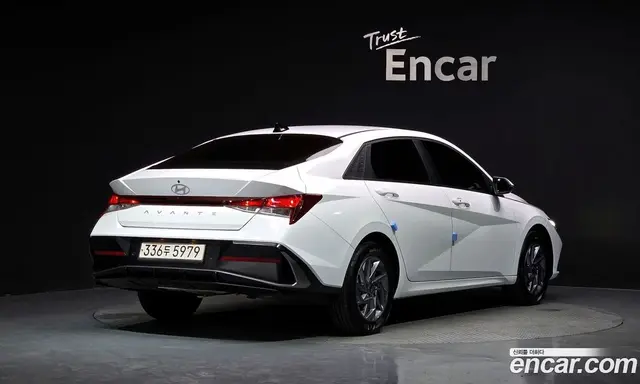 Hyundai Avante 2024 1.6 автомат (гидро), миниатюра 2