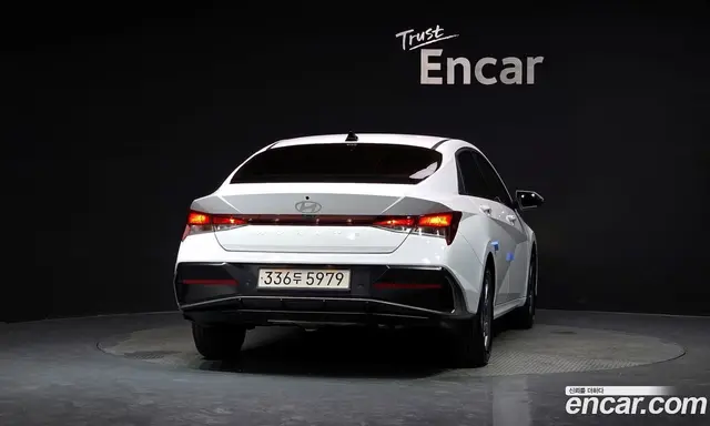 Hyundai Avante 2024 1.6 автомат (гидро), миниатюра 4