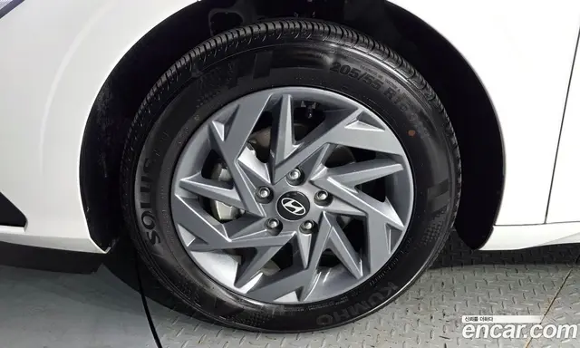 Hyundai Avante 2024 1.6 автомат (гидро), миниатюра 5