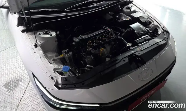 Hyundai Avante 2024 1.6 автомат (гидро), миниатюра 6