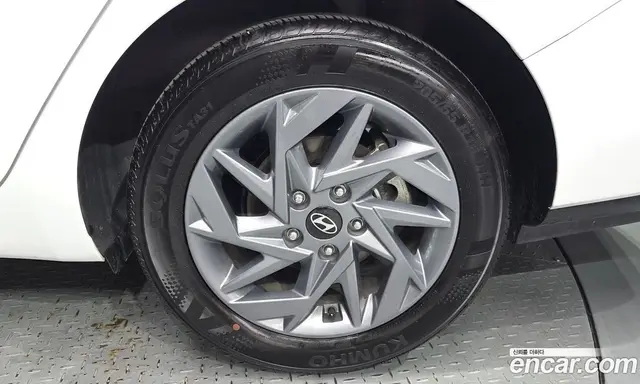 Hyundai Avante 2024 1.6 автомат (гидро), миниатюра 7