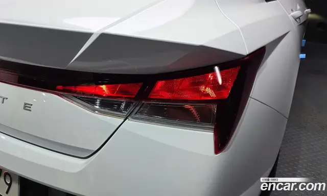 Hyundai Avante 2024 1.6 автомат (гидро), миниатюра 9