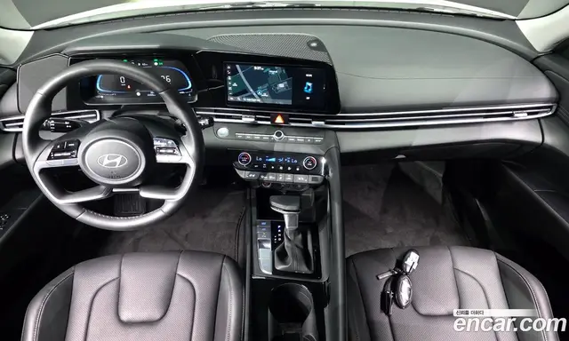 Hyundai Avante 2024 1.6 автомат (гидро), миниатюра 10