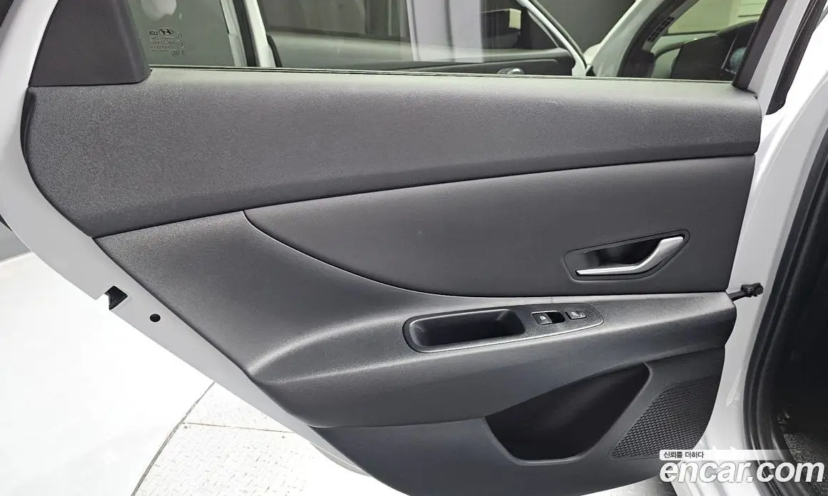 Hyundai Avante 2025 1.6 автомат (гидро), фото 14