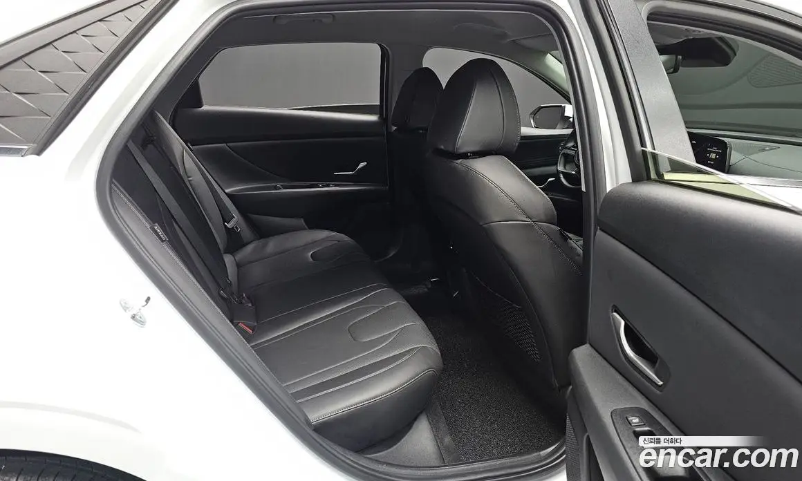 Hyundai Avante 2025 1.6 автомат (гидро), фото 17