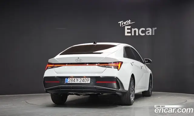 Hyundai Avante 2025 1.6 автомат (гидро), миниатюра 3