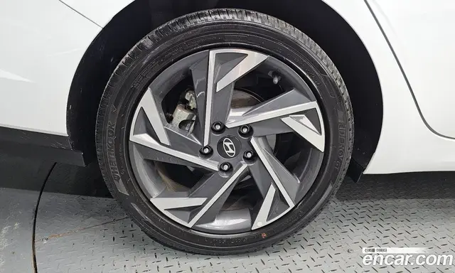 Hyundai Avante 2025 1.6 автомат (гидро), миниатюра 4