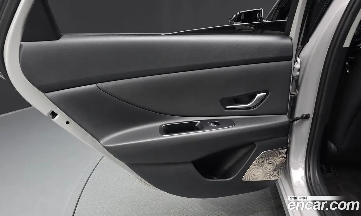 Hyundai Avante 2025 1.6 автомат (гидро), фото 15