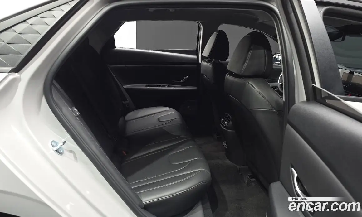Hyundai Avante 2025 1.6 автомат (гидро), фото 17