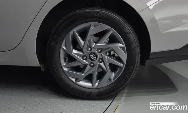 Hyundai Avante 2025 1.6 автомат (гидро), миниатюра 7