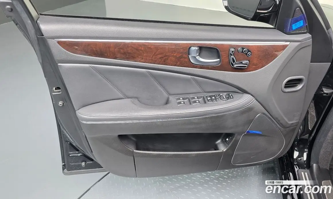 Hyundai Equus 2015 3.8 автомат (гидро), фото 14