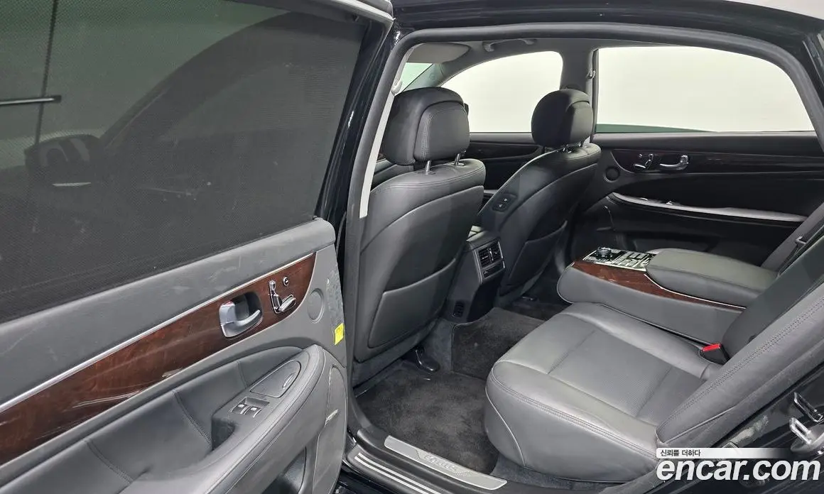Hyundai Equus 2015 3.8 автомат (гидро), фото 18