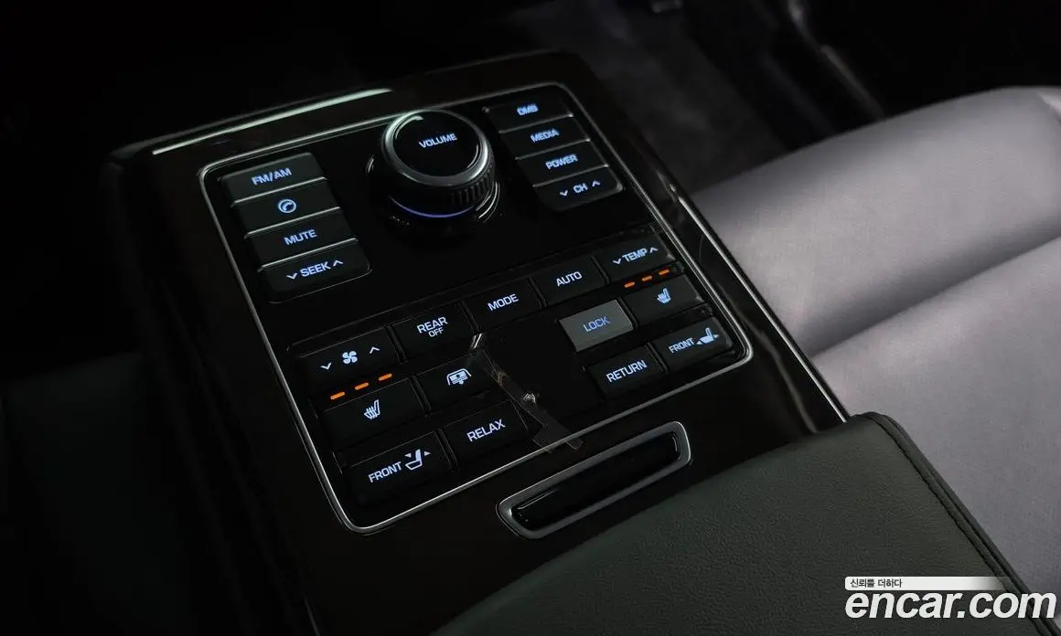 Hyundai Equus 2015 3.8 автомат (гидро), фото 30