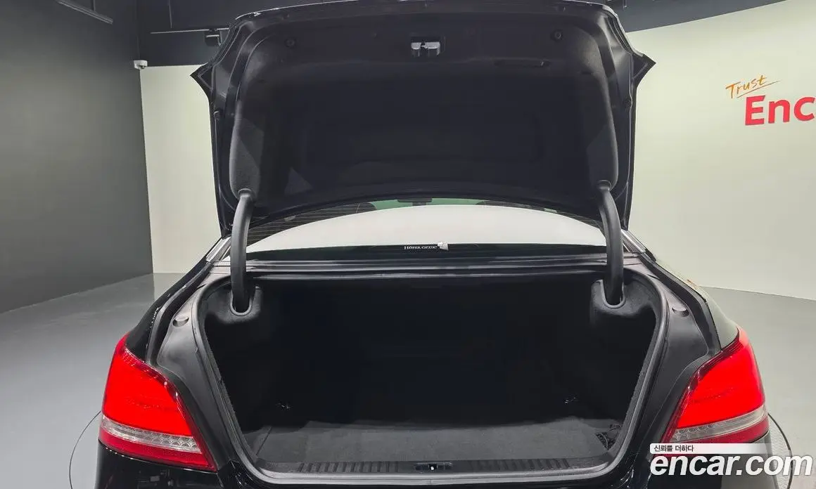 Hyundai Equus 2015 3.8 автомат (гидро), фото 33