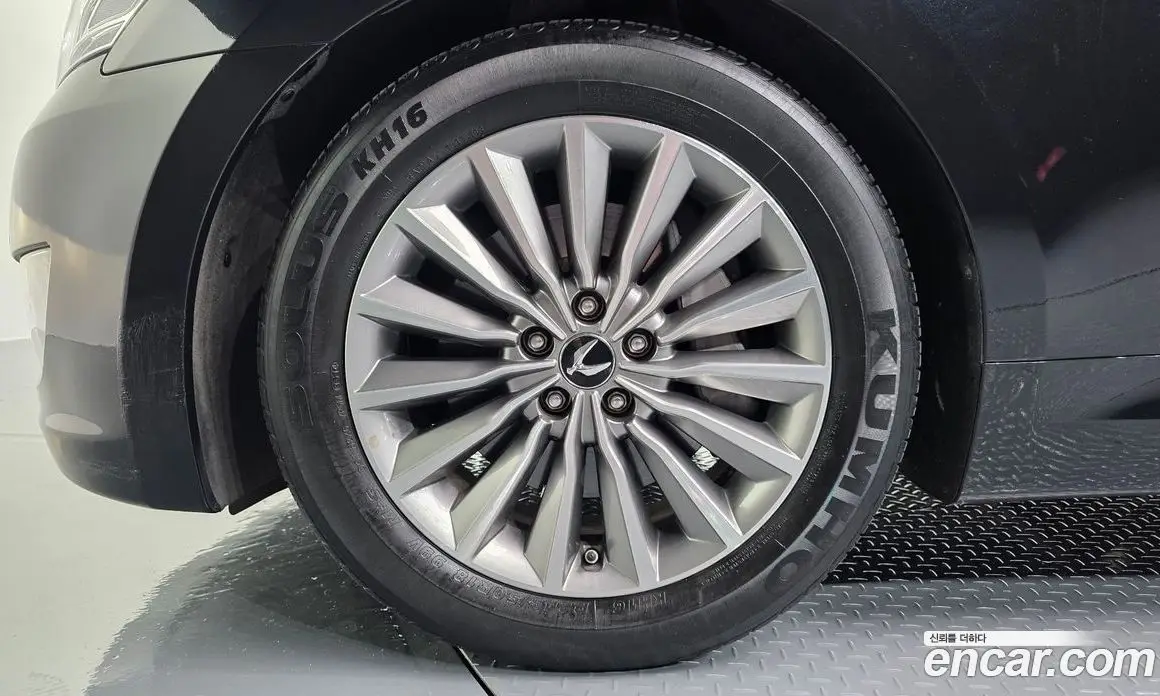 Hyundai Equus 2015 3.8 автомат (гидро), фото 5