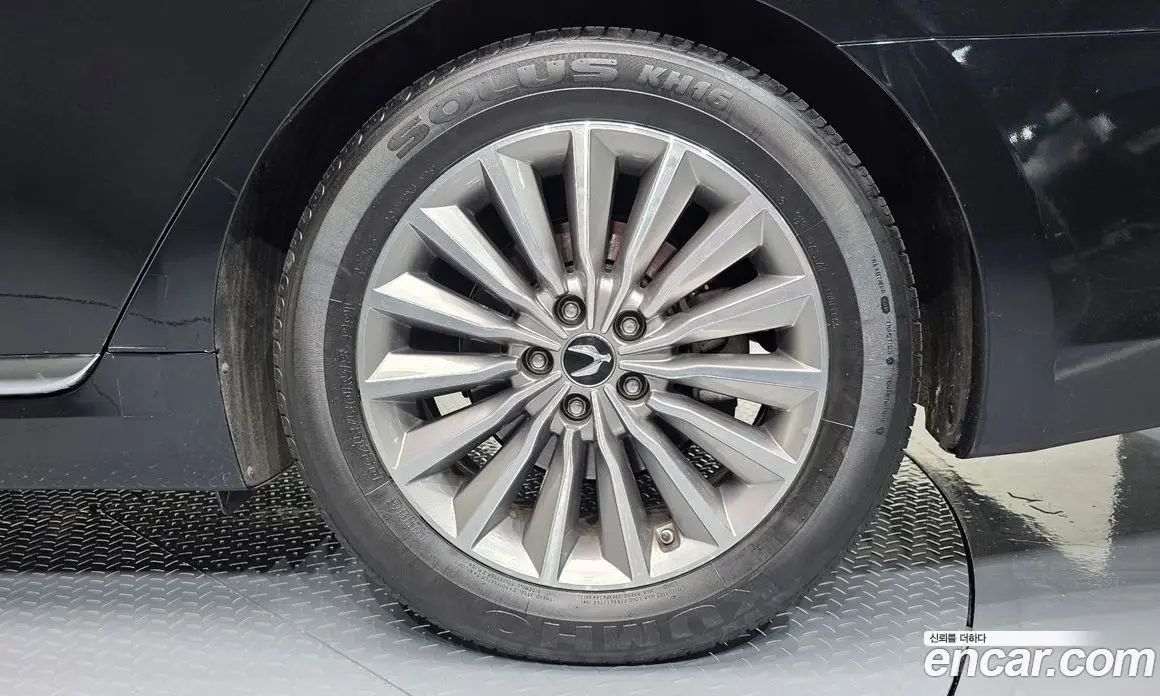 Hyundai Equus 2015 3.8 автомат (гидро), фото 7