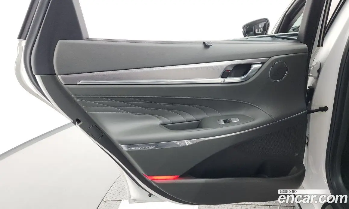 Hyundai Grandeur 2020 2.5 автомат (гидро), фото 15