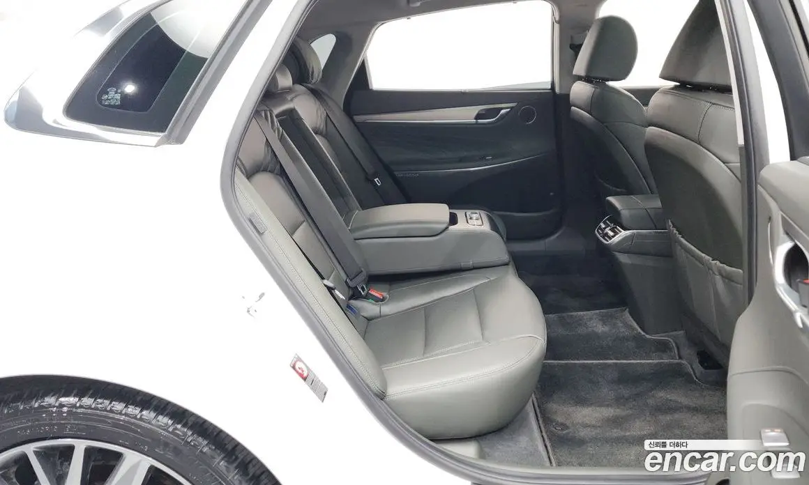 Hyundai Grandeur 2020 2.5 автомат (гидро), фото 17