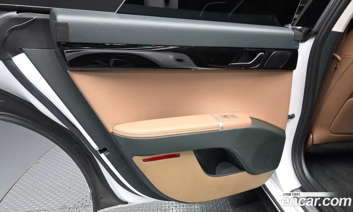 Hyundai Grandeur 2025 1.6 автомат (гидро), фото 15