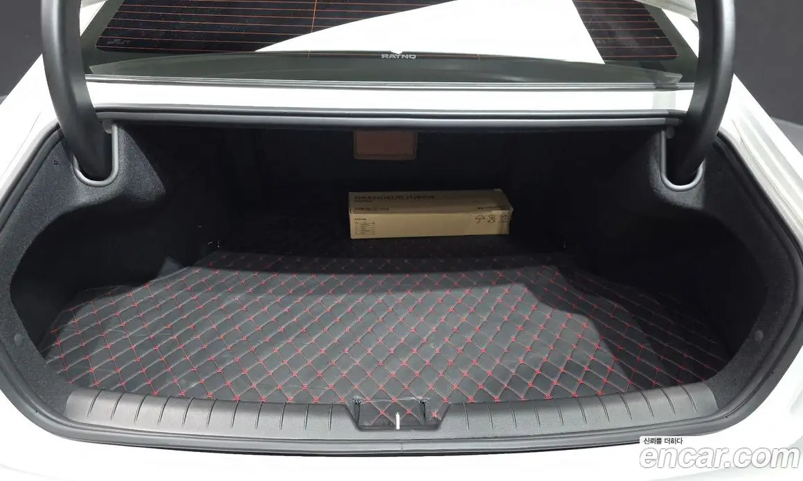 Hyundai Grandeur 2025 1.6 автомат (гидро), фото 26