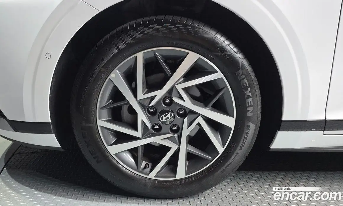 Hyundai Grandeur 2025 1.6 автомат (гидро), фото 5