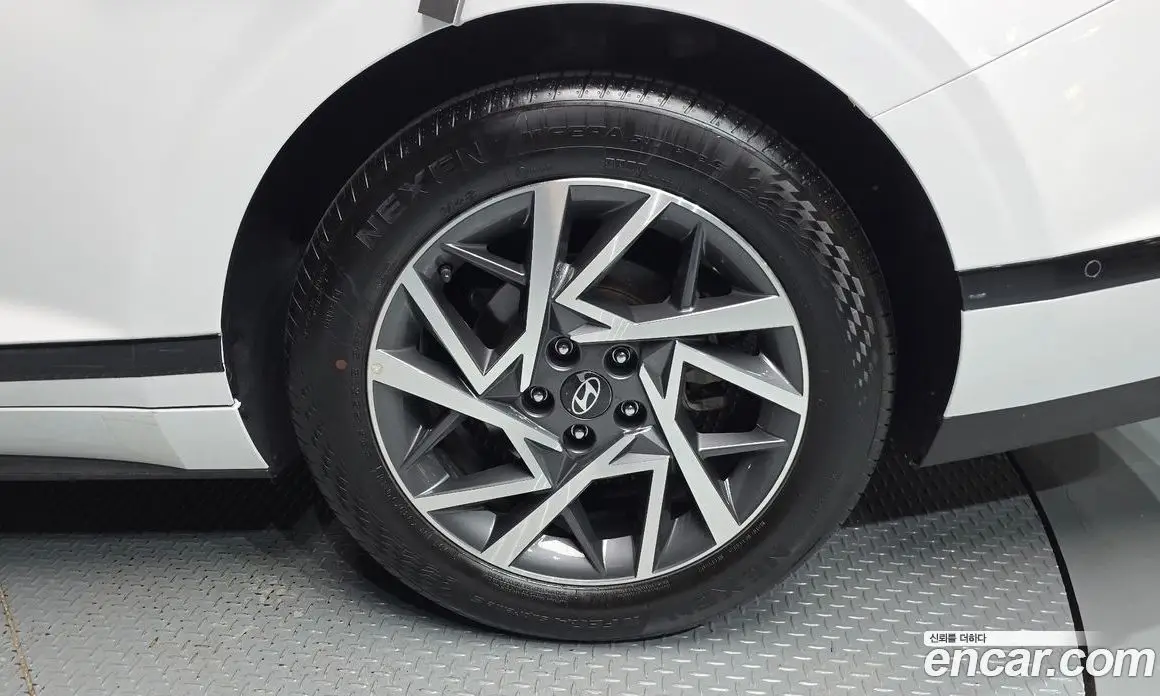 Hyundai Grandeur 2025 1.6 автомат (гидро), фото 7