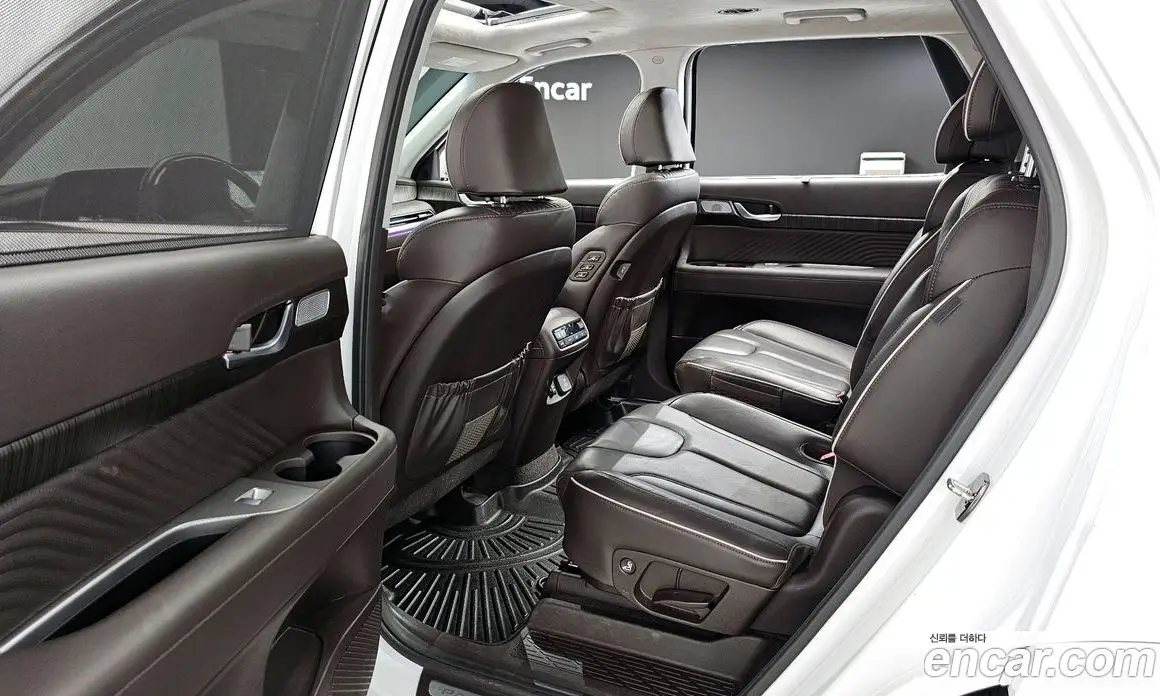 Hyundai Palisade 2023 3.8 автомат (гидро), фото 17