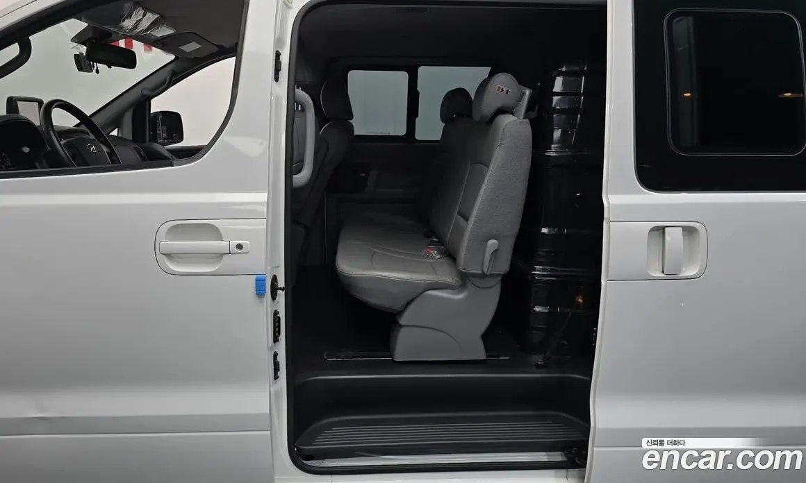 Hyundai Starex 2020 2.5 автомат (гидро), фото 11