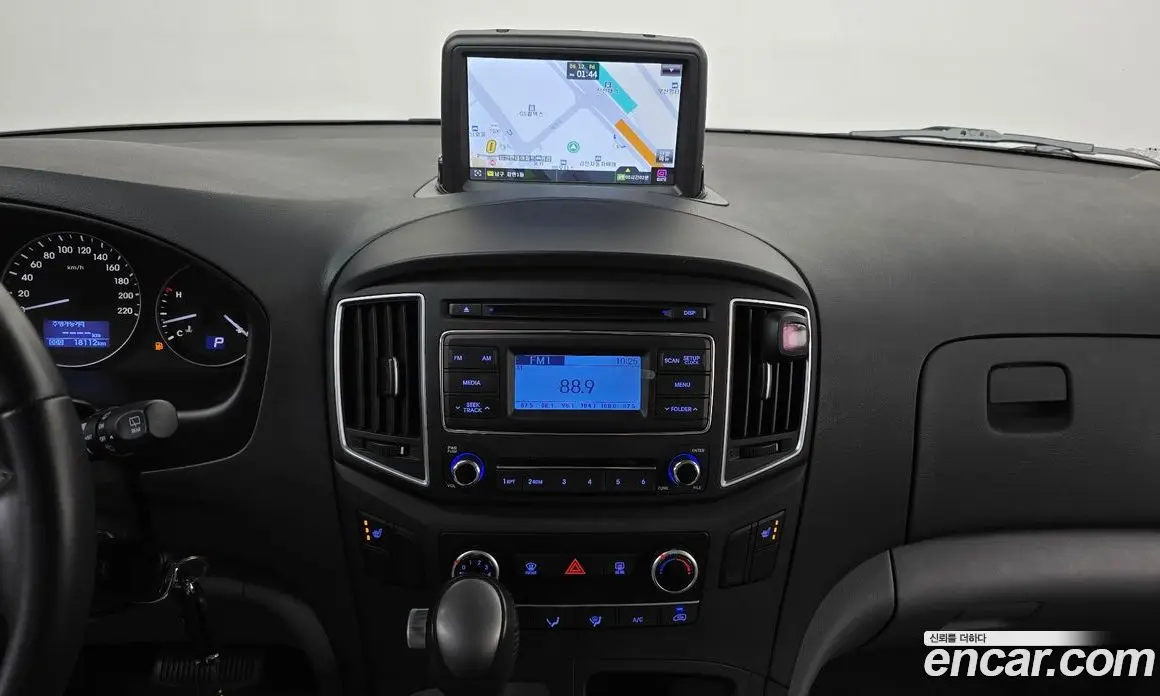 Hyundai Starex 2020 2.5 автомат (гидро), фото 13