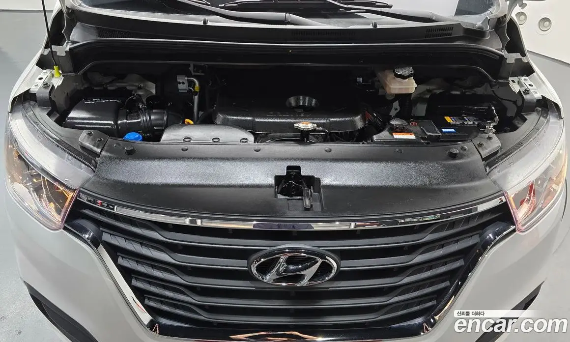 Hyundai Starex 2020 2.5 автомат (гидро), фото 6