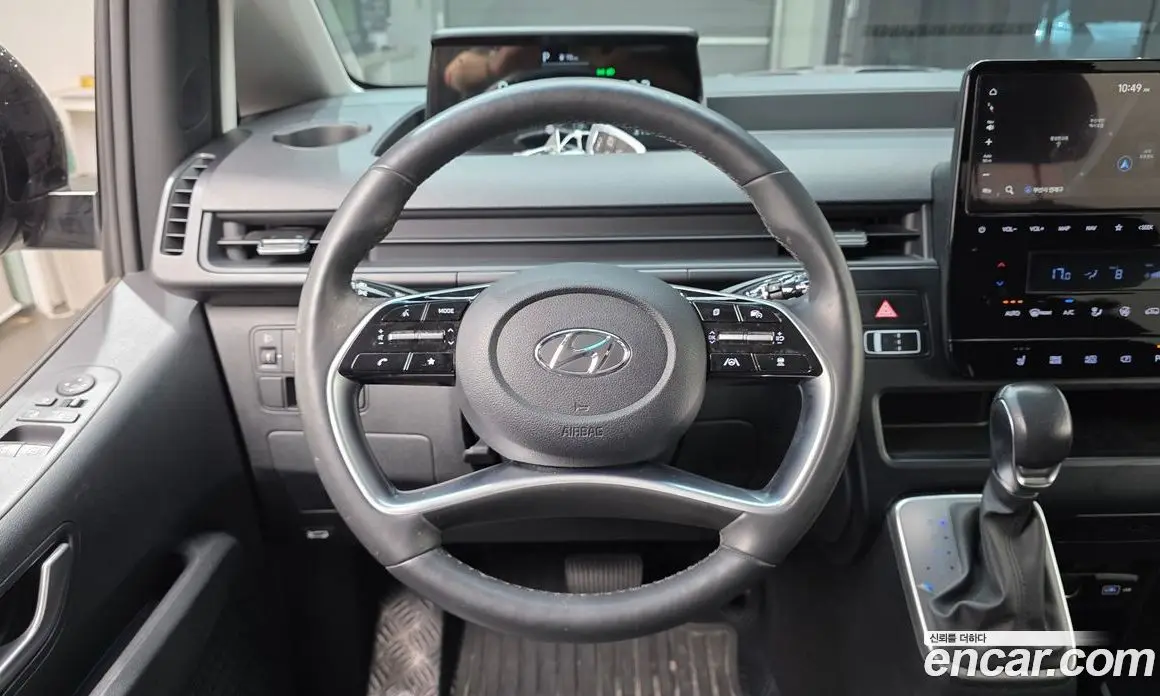 Hyundai Staria 2023 2.2 автомат (гидро), фото 19