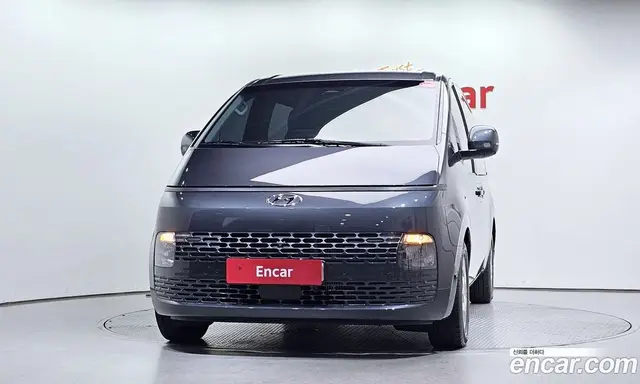 Hyundai Staria 2023 2.2 автомат (гидро), миниатюра 3