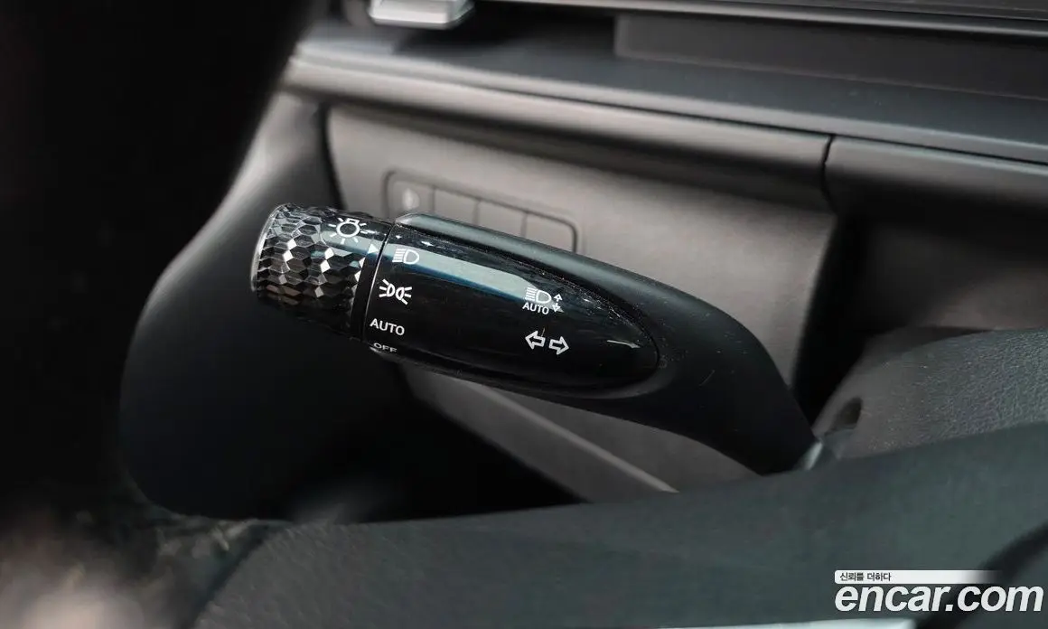 Hyundai Staria 2023 2.2 автомат (гидро), фото 26