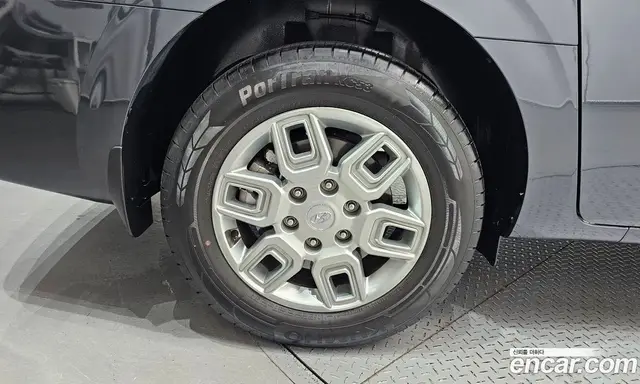 Hyundai Staria 2023 2.2 автомат (гидро), миниатюра 5