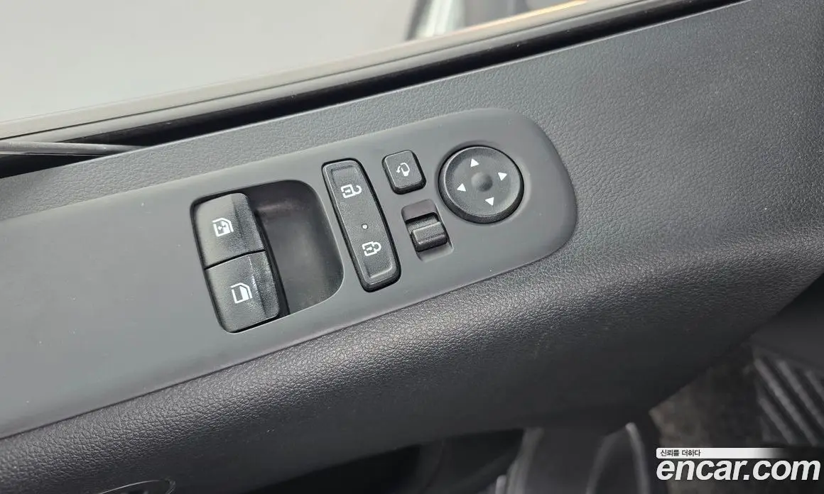 Hyundai Staria 2024 2.2 автомат (гидро), фото 18