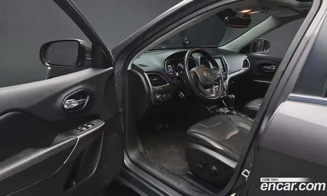 Jeep Cherokee 2019 2.4 автомат (гидро), миниатюра 10