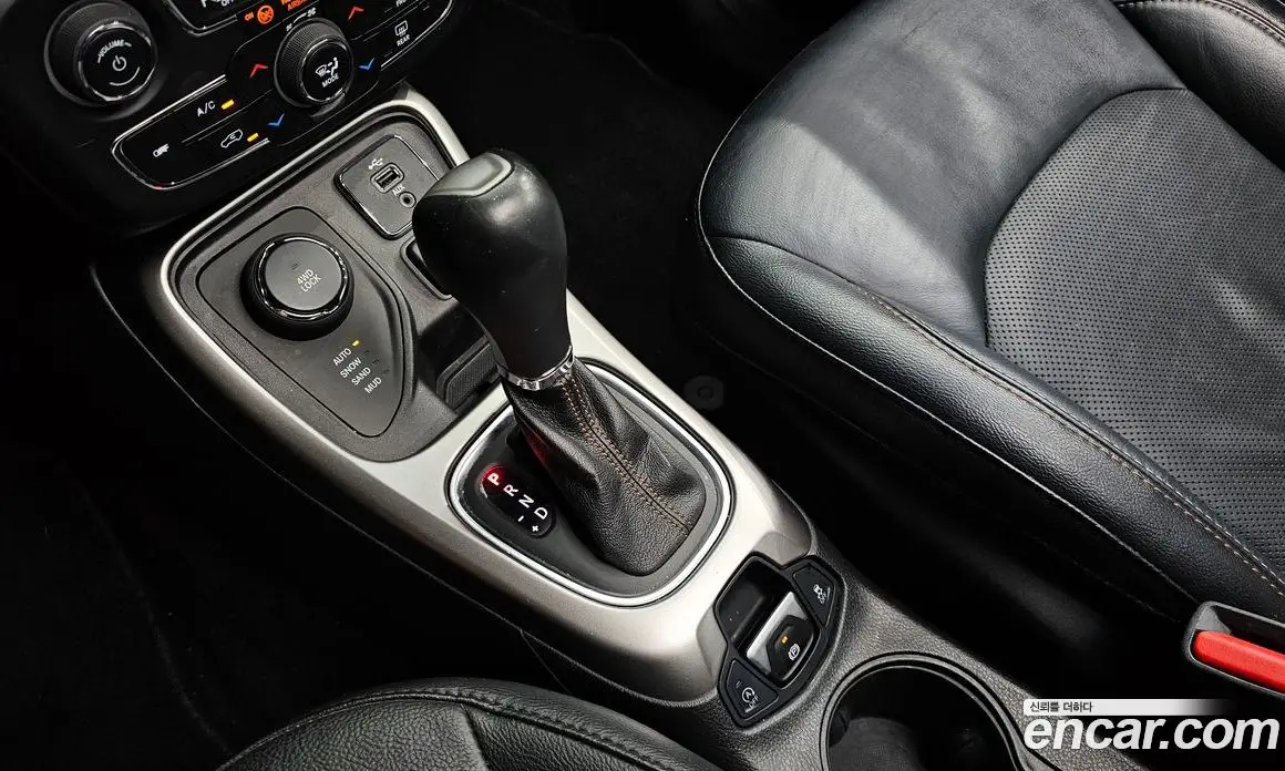 Jeep Compass 2018 2.4 автомат (гидро), фото 12