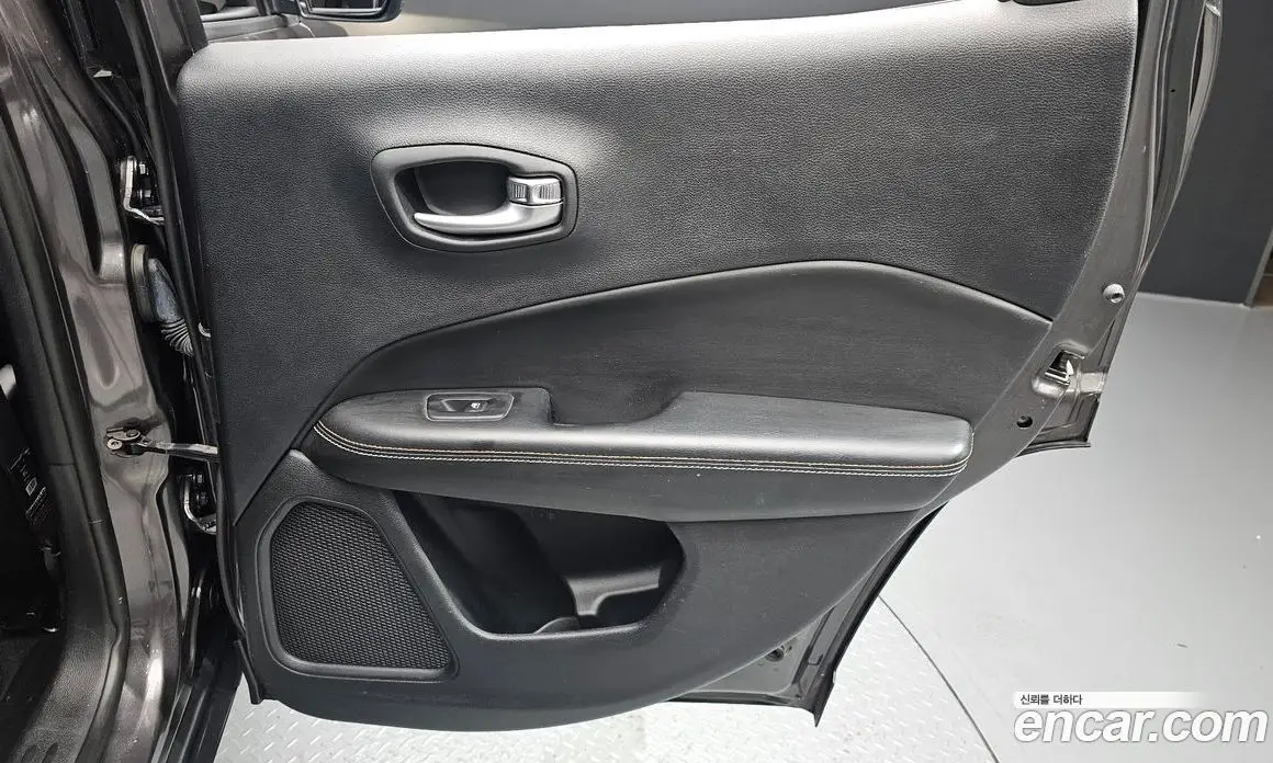 Jeep Compass 2018 2.4 автомат (гидро), фото 15