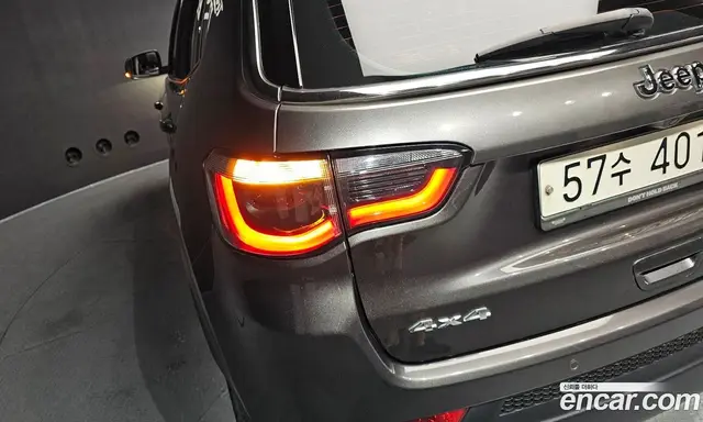 Jeep Compass 2018 2.4 автомат (гидро), миниатюра 9