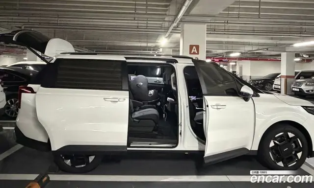 Kia Carnival 2026 1.6 автомат (гидро), миниатюра 4