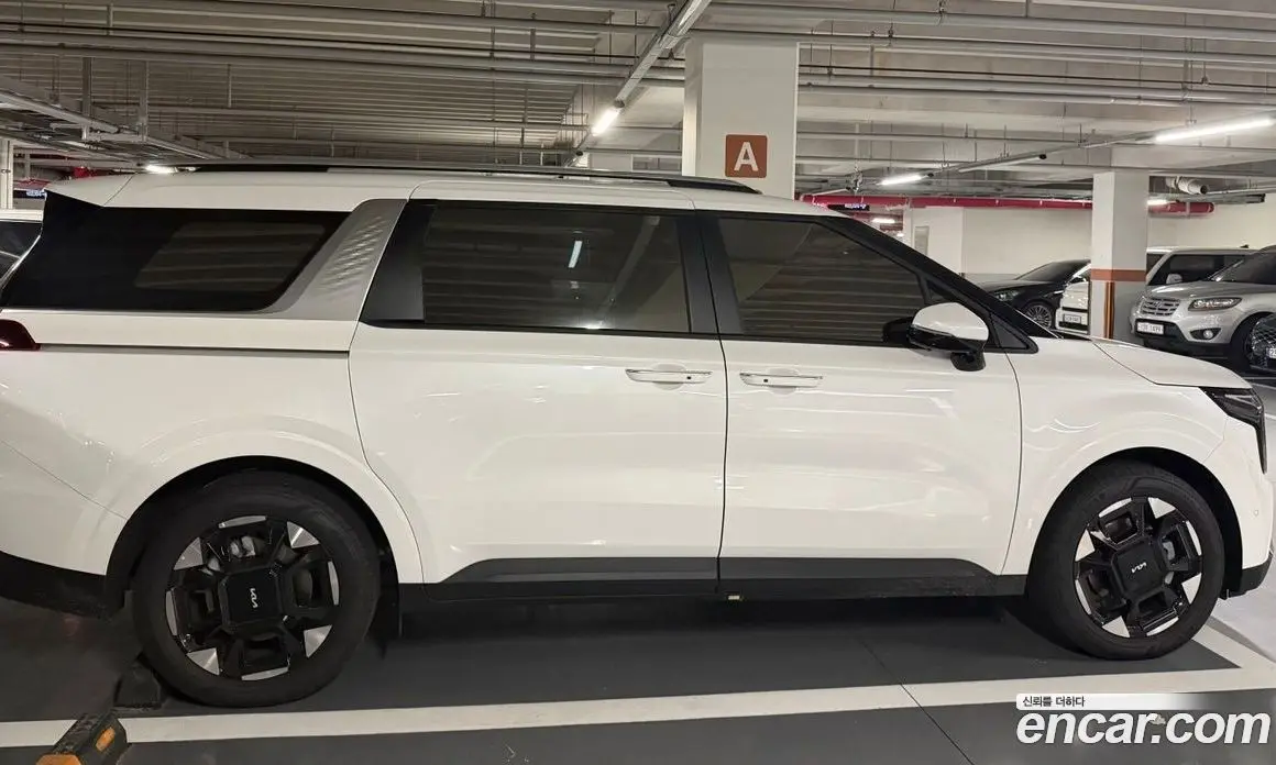 Kia Carnival 2026 1.6 автомат (гидро), фото 5