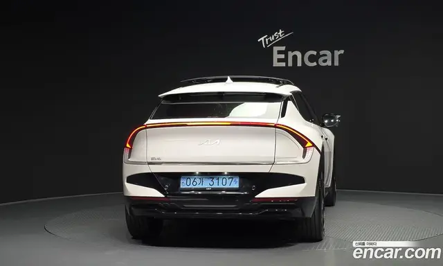 Kia EV6 2024 0.1 автомат (гидро), миниатюра 4