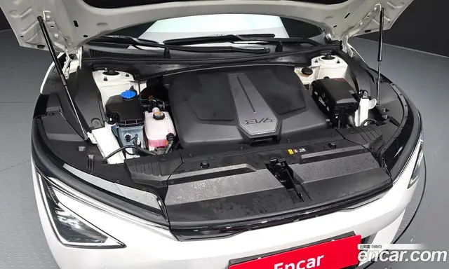 Kia EV6 2024 0.1 автомат (гидро), миниатюра 6