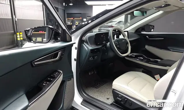 Kia EV6 2024 0.1 автомат (гидро), миниатюра 10