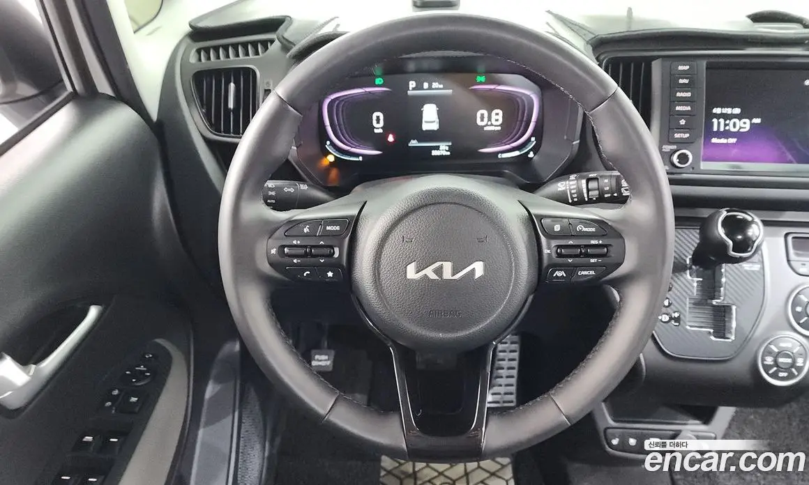 Kia Ray 2023 1.0 автомат (гидро), фото 21