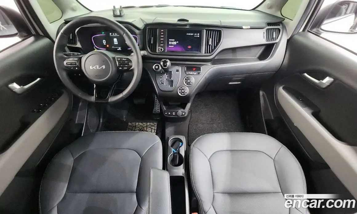 Kia Ray 2023 1.0 автомат (гидро), фото 10